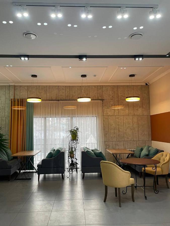 Gоlden Dragon Villa Hotel Bishkek Exterior photo