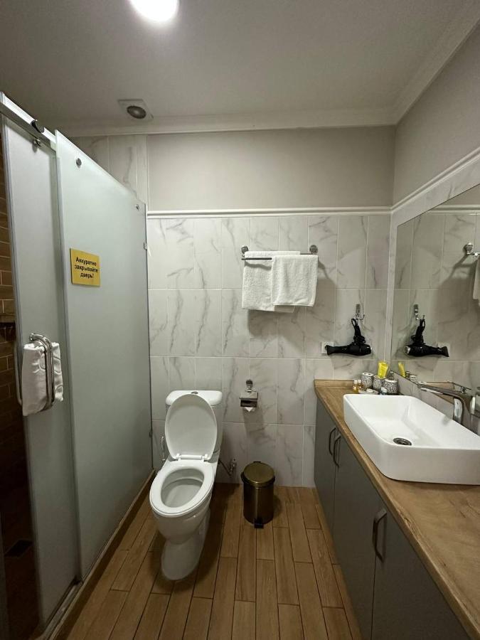 Gоlden Dragon Villa Hotel Bishkek Exterior photo