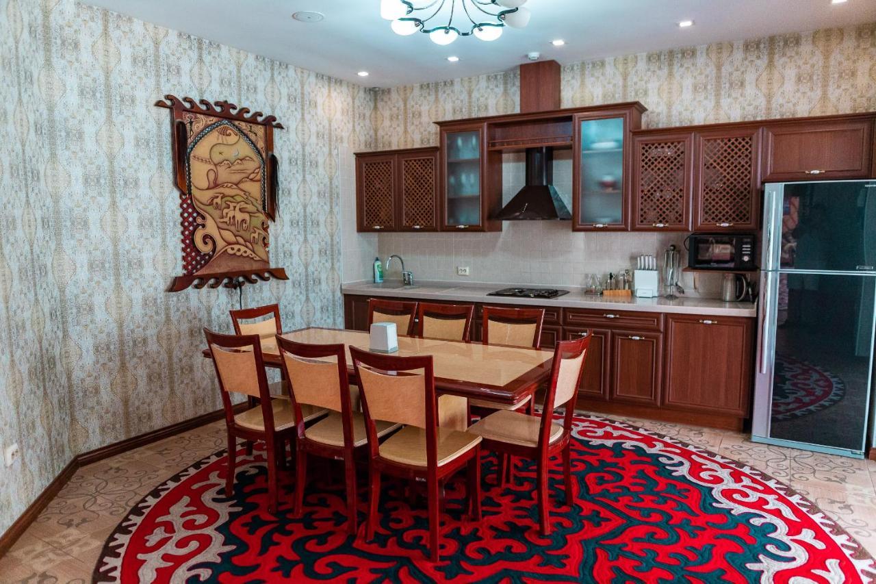 Gоlden Dragon Villa Hotel Bishkek Exterior photo